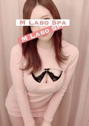 白咲ゆりあの画像