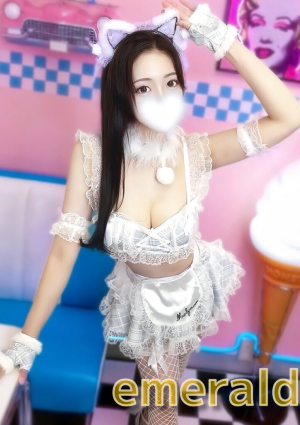 小鳥遊まりの画像