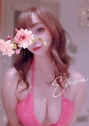 禁断のエマの画像