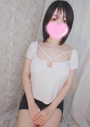 新堂ひなのの画像