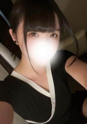 新人もえかの画像