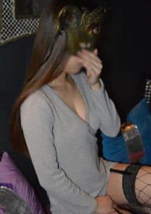 小嶋陽菜の画像