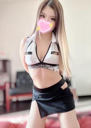 愛沢　えみりの画像