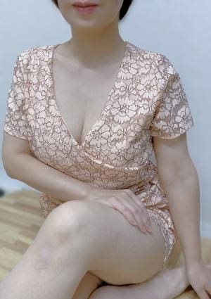 綾奈（あやな）の画像