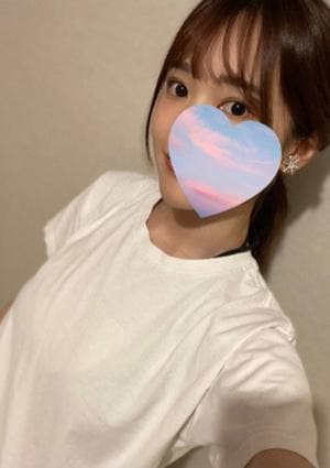 山岡さりなの画像