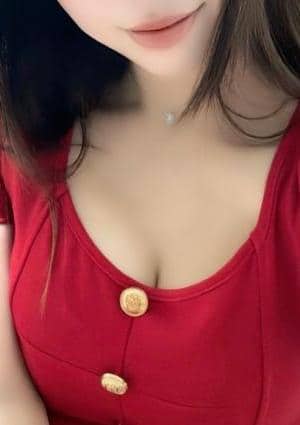 新人れいなの画像