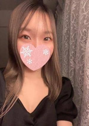 サガリ優花の画像