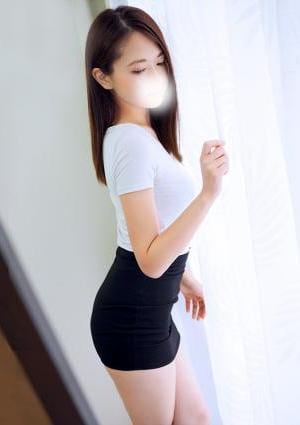 鶴城ななえの画像