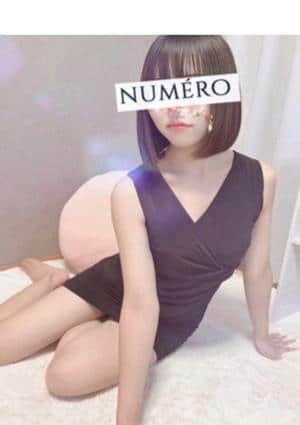 芹沢はなの画像