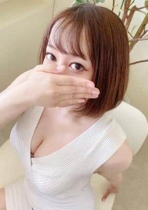 新人りおなの画像