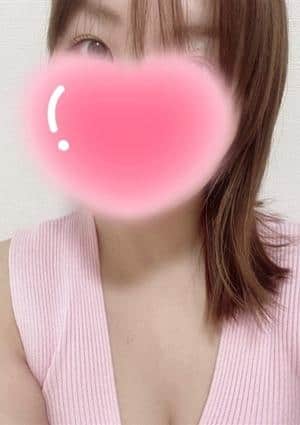 三上あいなの画像