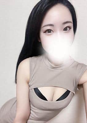 二見りいの画像