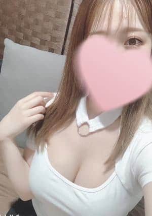 友坂えみりの画像