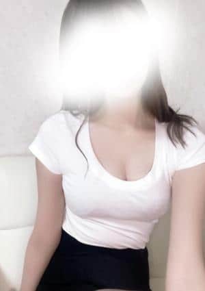 深田えりかの画像