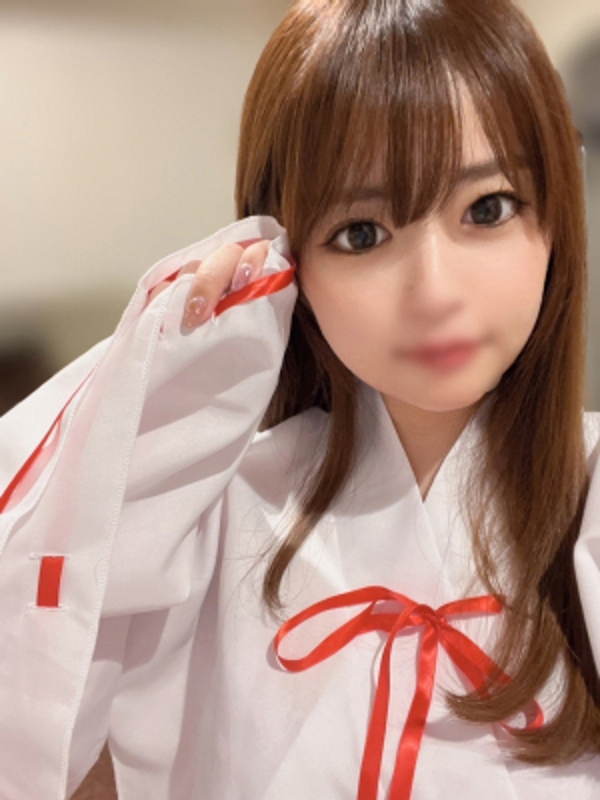 立花いおりの画像