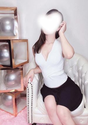 初美ゆあの画像