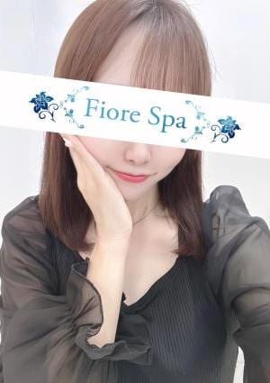 五十嵐かれんの画像