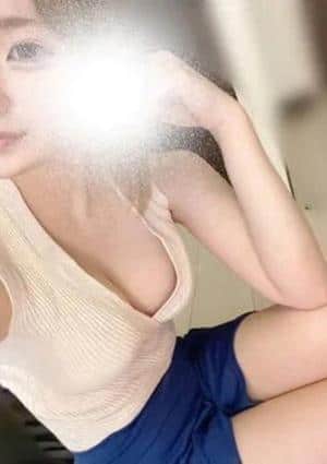 葉月 芹那の画像