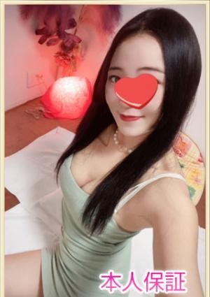 キキ（韓国人）の画像