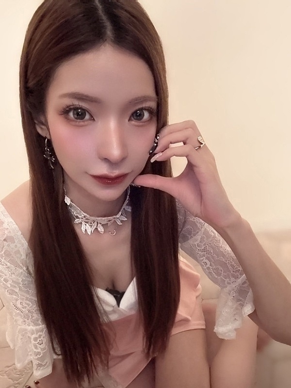 月乃かりなの画像