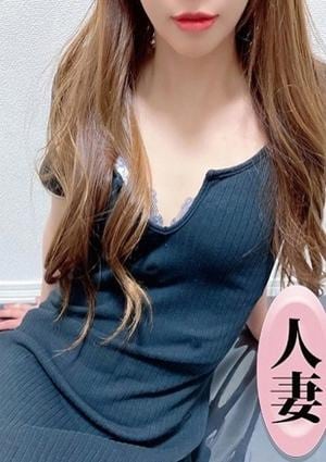 愛川ひななの画像