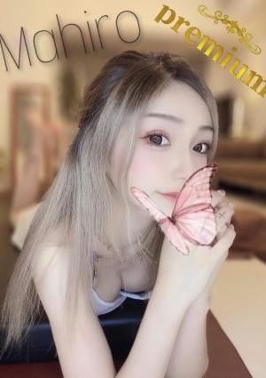 菜々美まひろの画像