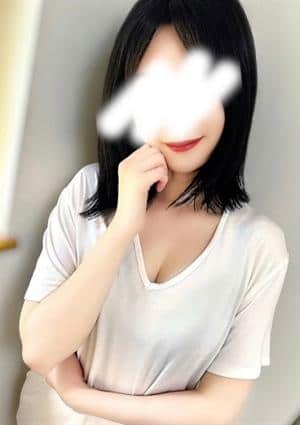 秋元まなの画像