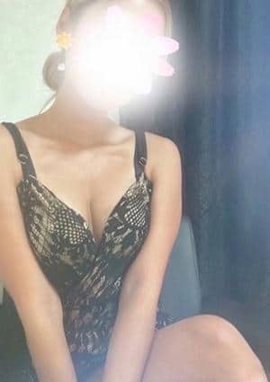 詩流えみりの画像