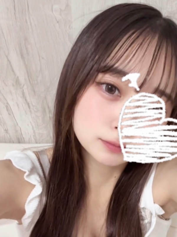 菜月ひなの画像