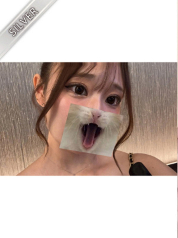 ひなり(SILVER)の画像