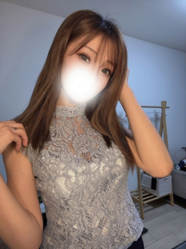 七海まひろの画像