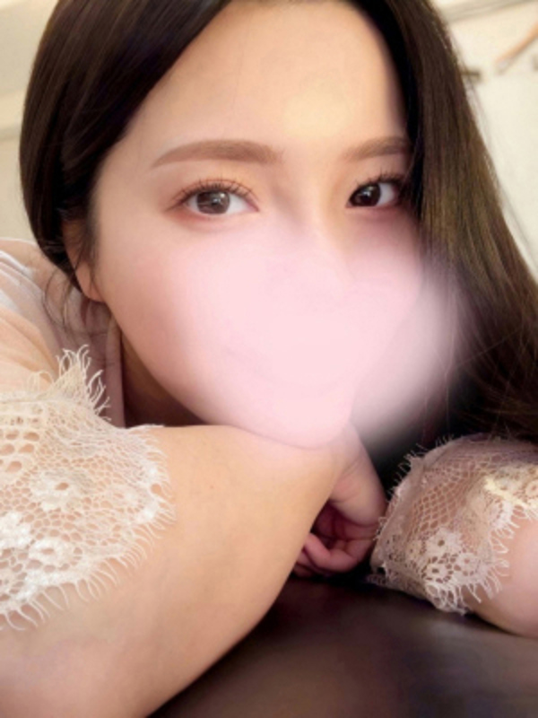 七瀬りりの画像