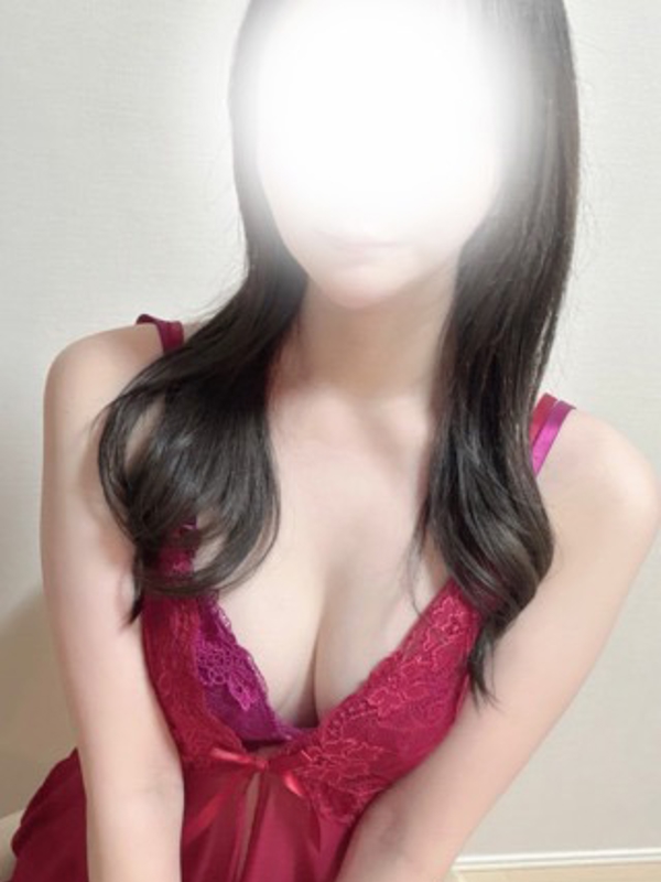 初音りょうの画像