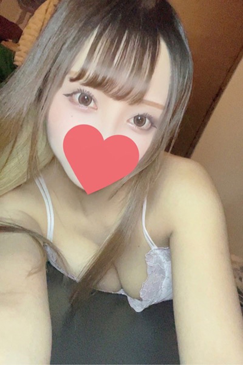 神凪みあの画像