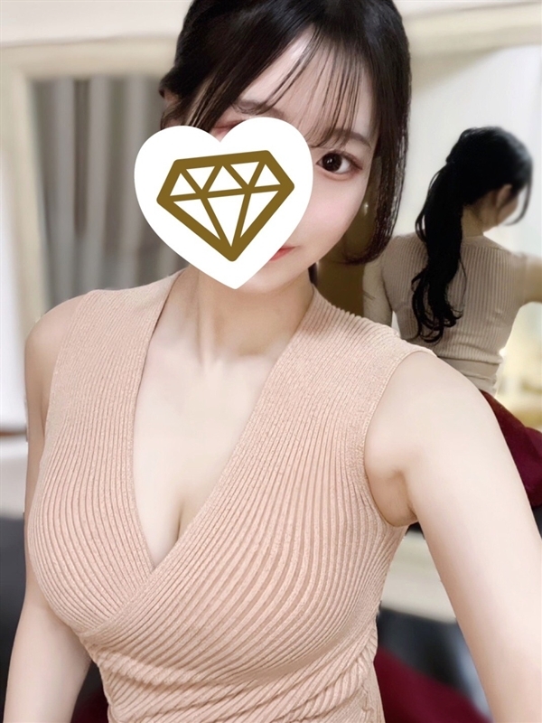 夏目 ひよりの画像