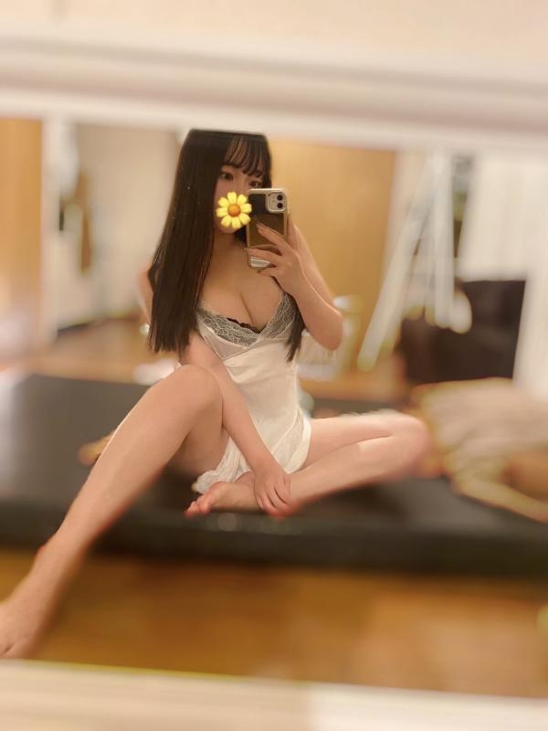 上原ももかの画像