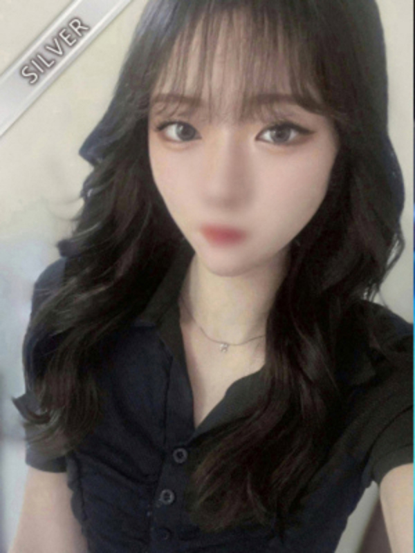 れいら(SILVER)の画像