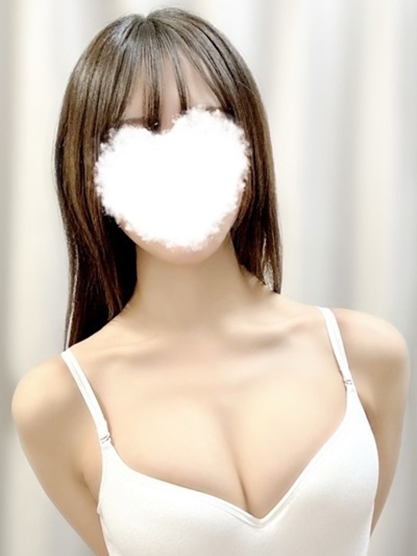 剣持 かれんの画像