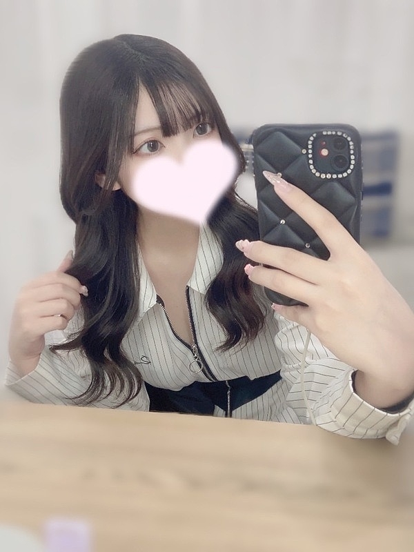 瑠璃川ひめかの画像