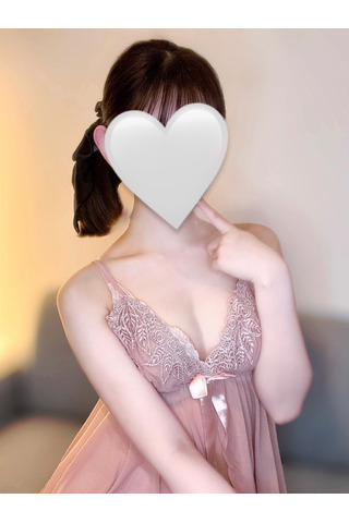 真白ういの画像