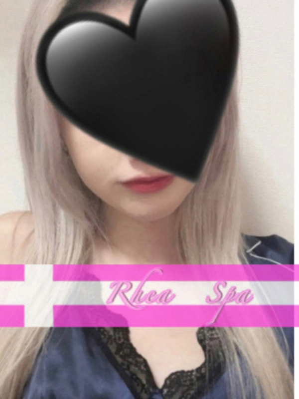 秋山しおの画像