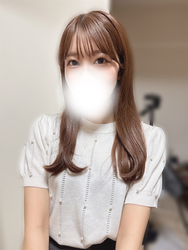 小糸ちなつの画像