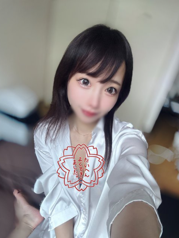 神巫ひよりの画像