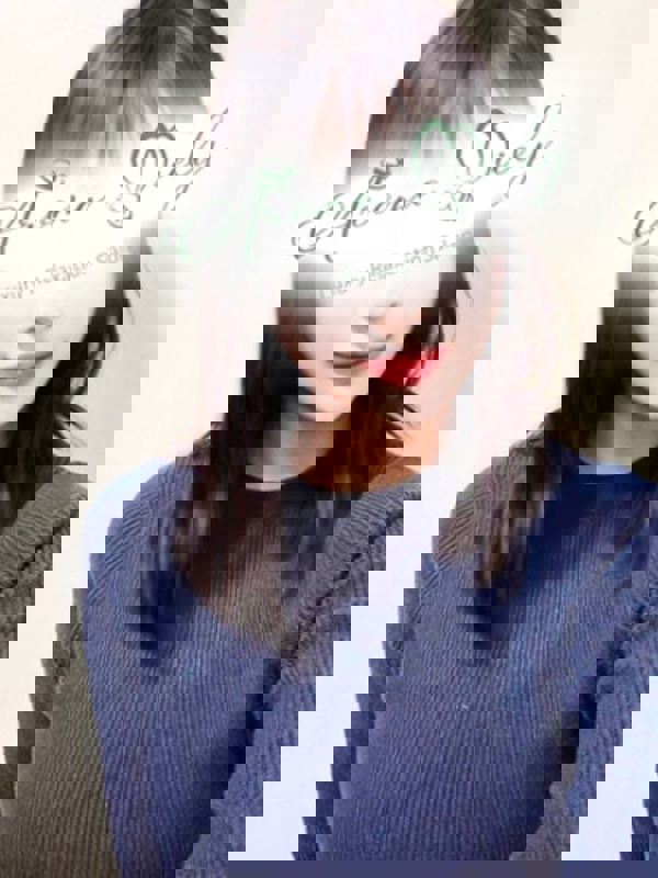 松岡あいるの画像