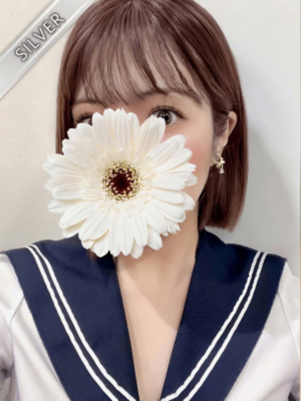 ゆりあ(SILVER)の画像