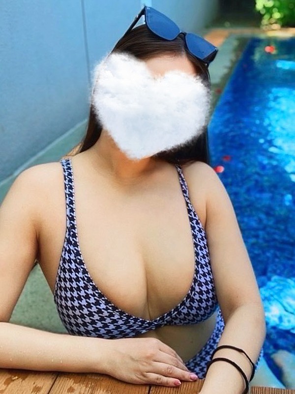 如月しいなの画像