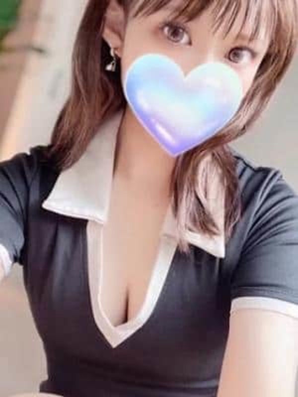 藤井ななみの画像