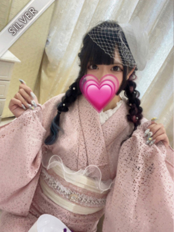 うい(SILVER)の画像