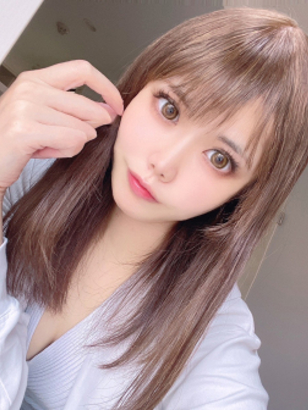 藤井ななみの画像