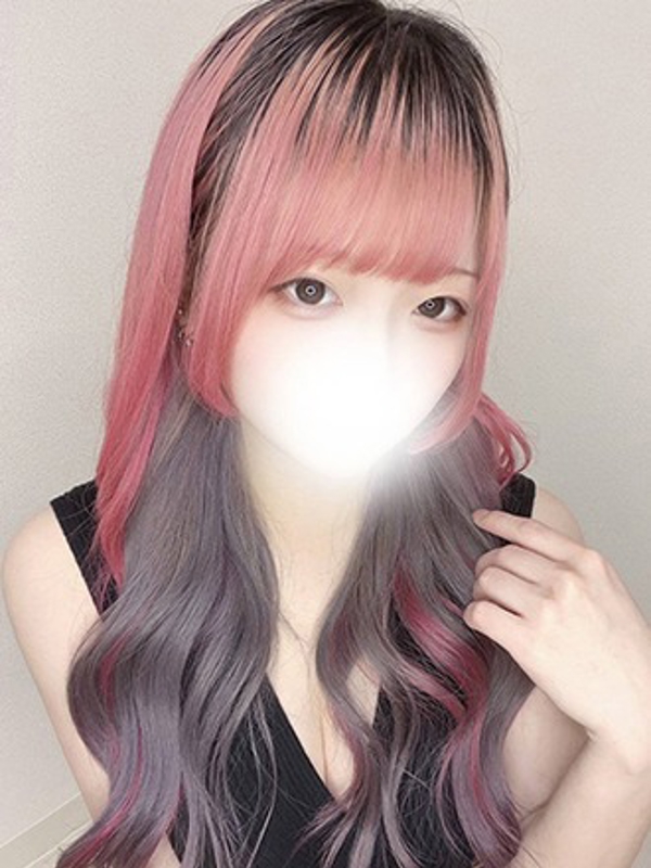 愛奈(あいな)の画像